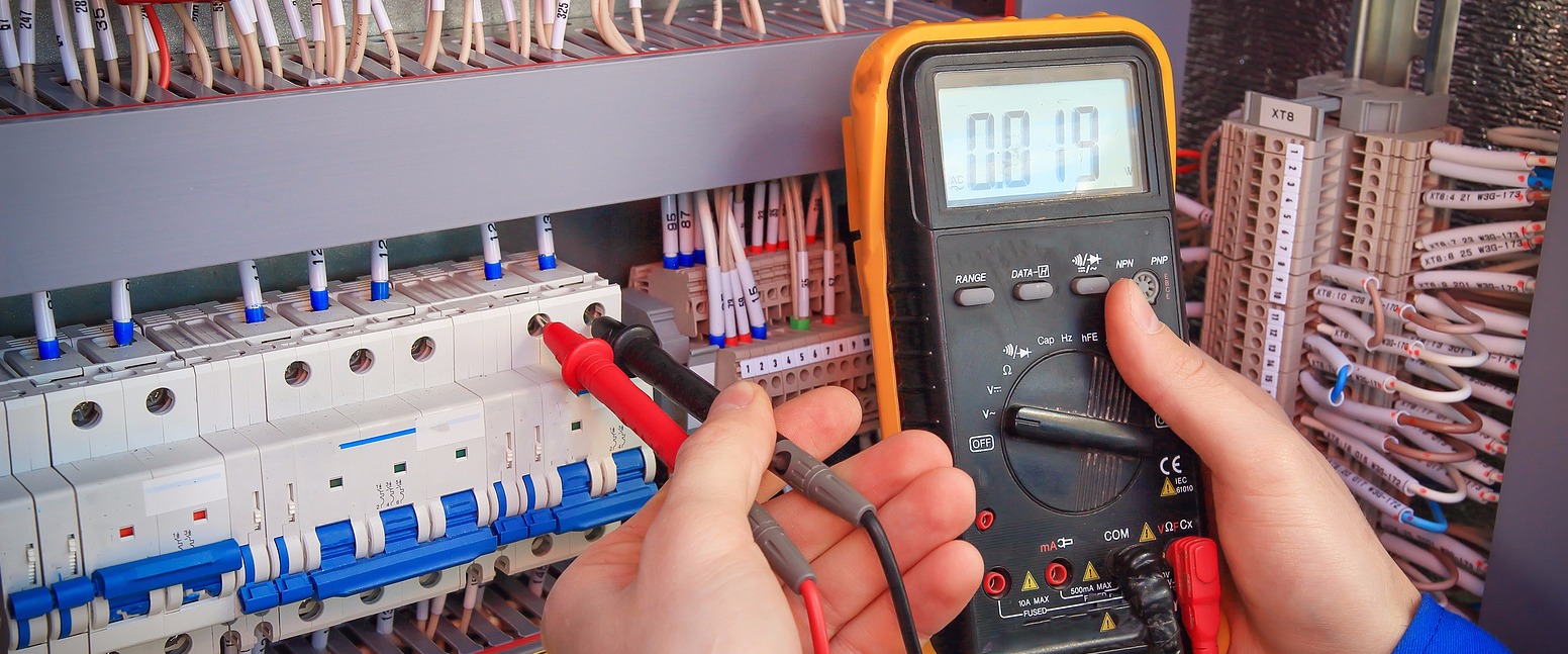 voltmetre-avometre-ölçü aleti-sigorta-prop-kablo-kaçak akım-akım koruma